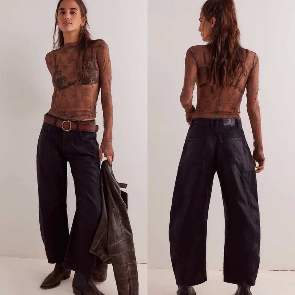 We The Free Good Luck Mid Rise Barrel Jeans Black Starlight Coated Denim NWOT 27